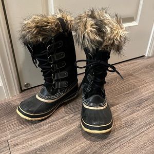 Sorel waterproof faux fur lining boot